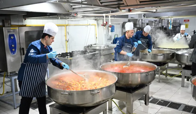 Bursa'da dayanışmanın mutfağı her geçen gün büyüyor