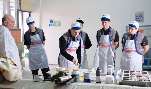 Bursa'da genç usta adaylarına uygulamalı eğitim