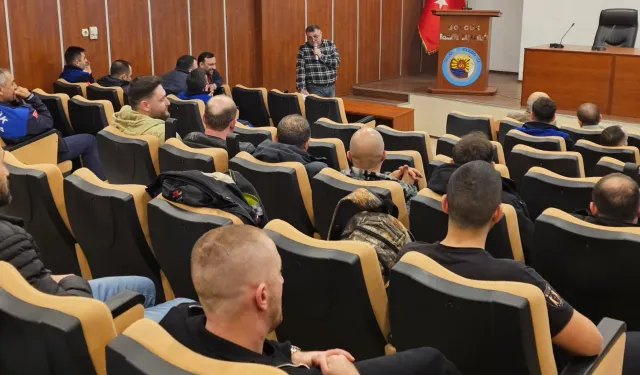 Gölcük Belediyesi personeline trafik bilinci