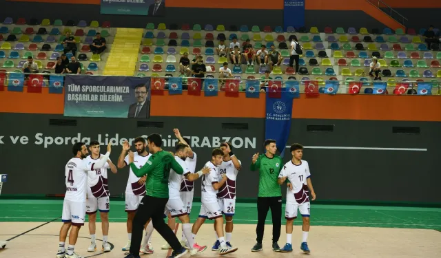 Trabzon Büyükşehir Hentbol Takımı, Ankara'yı ağırladı