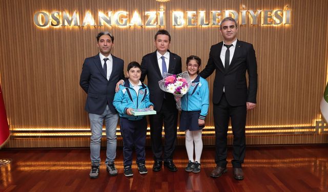 Başkan Aydın Koltuğu Geleceğin Teminatı Çocuklara Bıraktı