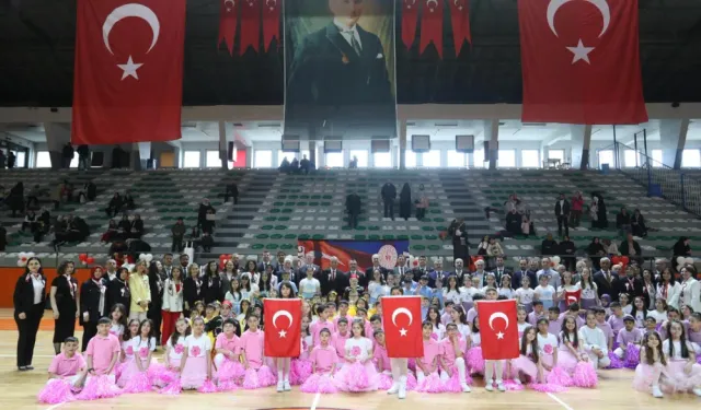İnegöl’de 23 Nisan Ulusal Egemenlik Ve Çocuk Bayramı Coşkuyla Kutlandı