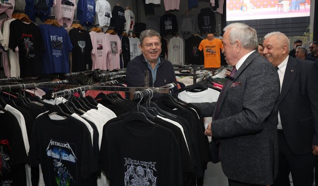 Bursa Nilüfer’in 8’inci giyim pazarı Balat’ta açıldı