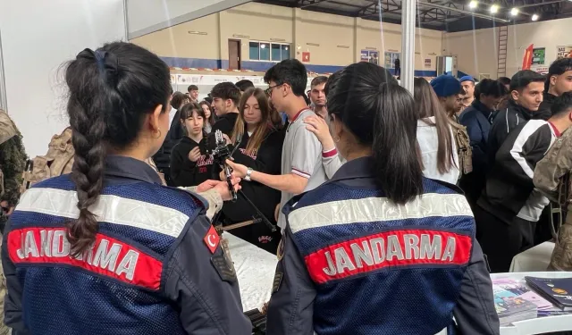 Bursa İl Jandarma'dan gençlere meslek tanıtımı