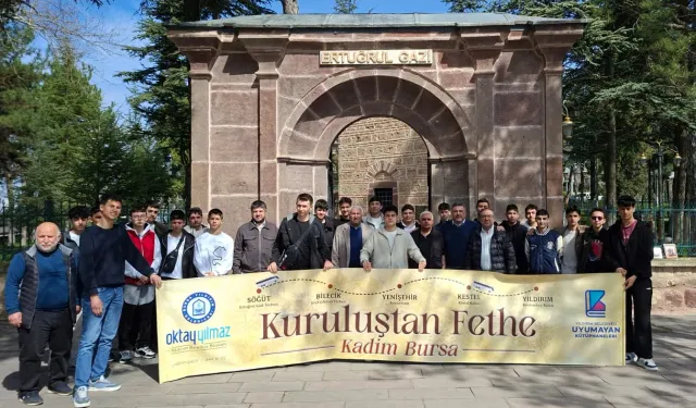 Bursa'da Başkan Yılmaz gençlere fethi anlattı