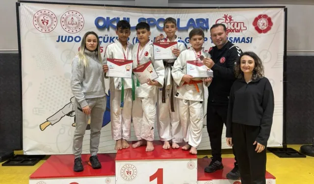 Kütahyalı judocular grup müsabakalarından başarıyla döndü