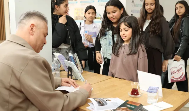 Osmangazi Belediyesi çocukları Yazar Özgülgün ile buluşturdu