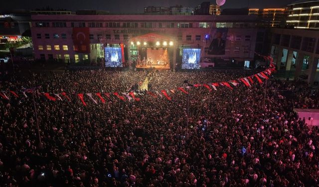 Bursa Nilüfer’de binler Cumhuriyet için yürüdü