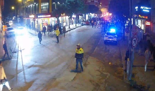İnegöl'de Galatasaray taraftarı sokağa döküldü