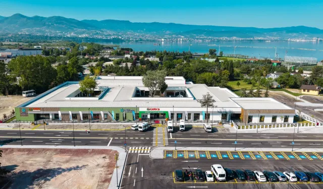 İzmit, Büyükşehir'le küllerinden doğdu
