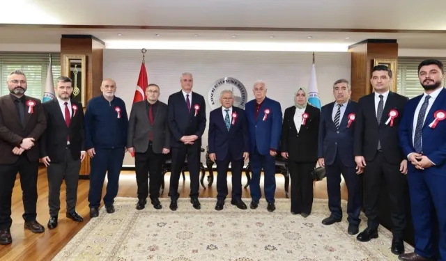 Memduh Büyükkılıç'a 'Vakıf' ziyareti