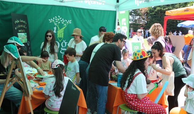 Doğa koleji 7. yaratıcı çocuk festivali'nde binlerce çocukla buluştu