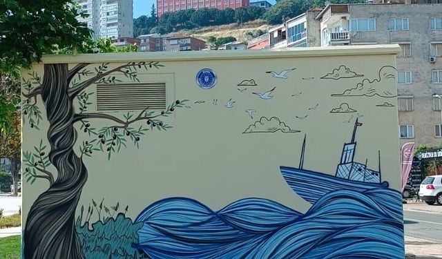 Bursa'nın duvarları sanatla hayat buluyor