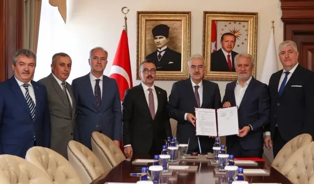 İnegöl'de 2 yeni anaokulu için imzalar atıldı