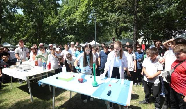 Bursa İnegöl'de Tübitak 4006-C Bilim Festivali coşkusu