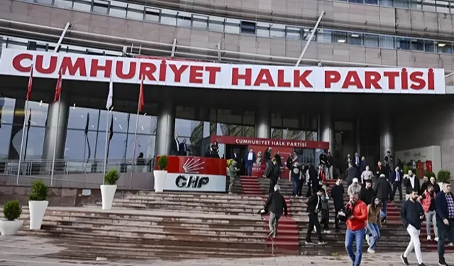 CHP Bursa'da İnegöl dahil 9 ilçenin başkanı değişti