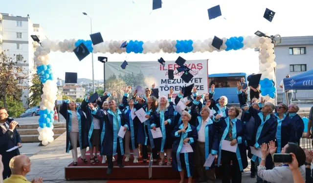 İzmir'de hayatlarının ikinci baharında kep sevinci