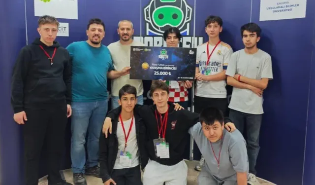 Sakarya Karasulu öğrencilerden Robotek'te çifte Türkiye derecesi
