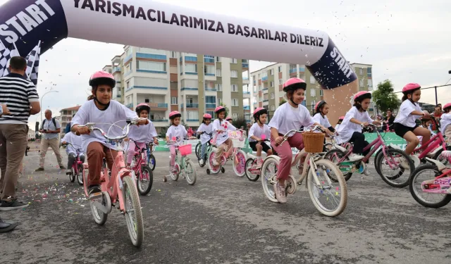 Bisiklet yarışı nefes kesti