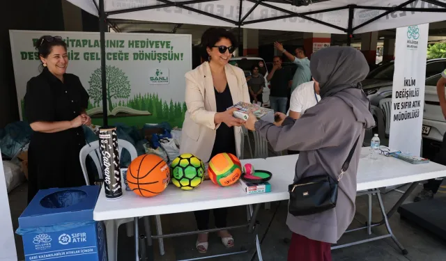 Bursa Nilüfer'de atık kağıtları getiren hediye kazanıyor