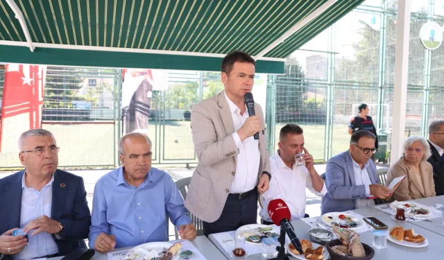 Bursa Osmangazi'de mahalle buluşmaları sürüyor