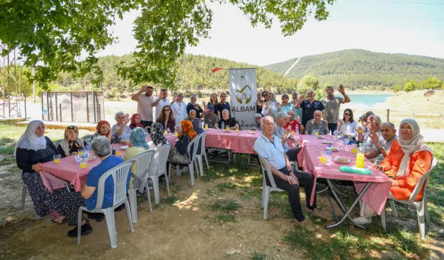 Bursa Osmangazi'den alzheimer hastalarına anlamlı etkinlik