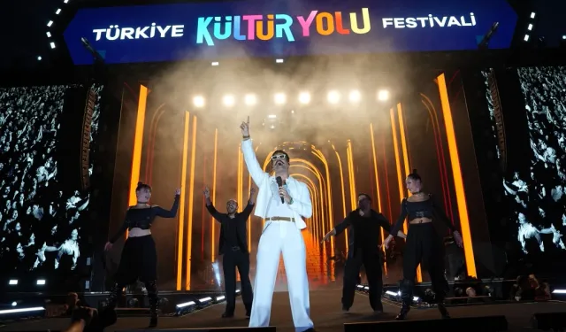 Gökhan Türkmen Bursa'yı salladı