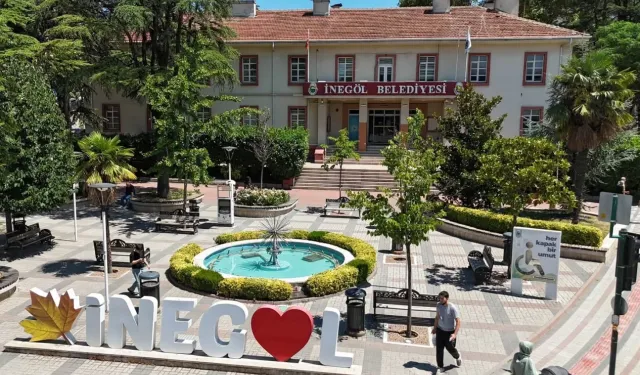 İnegöl Belediyesi eski binası, Gençlik Merkezi'ne dönüşüyor