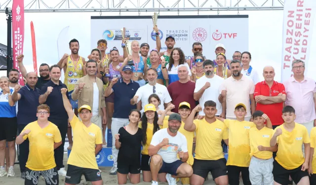 Trabzon'da plaj voleybolu heyecanı
