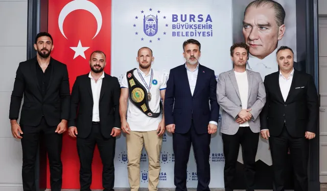 Başkan Vekili Biba dünya şampiyonu güreşçiyi ağırladı