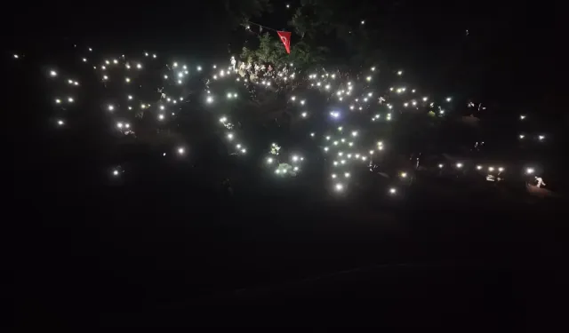 Bursa Yenişehir'de binlerce kişi gözlerini gökyüzüne çevirdi