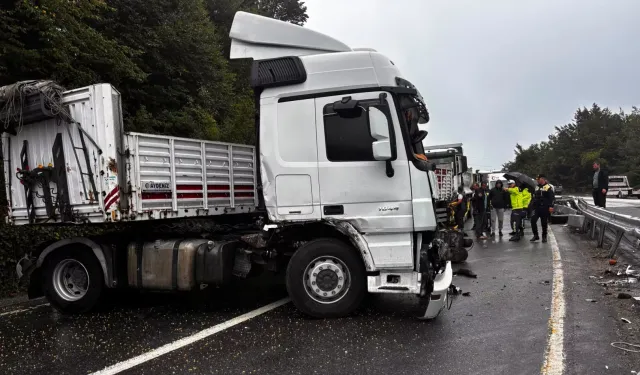 Akçakoca'da tır kazasında yaralanan olmadı