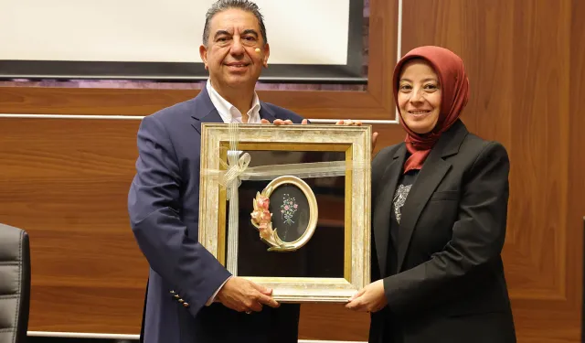 Ankara Keçiören'de personele meme kanseri farkındalığı