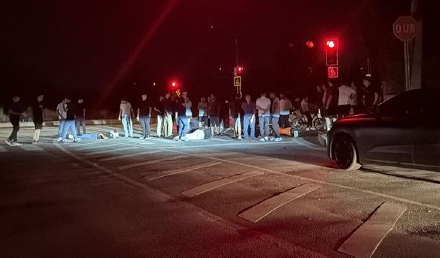 İnegöl'de otomobil ile motosiklet çarpıştı 2 yaralı