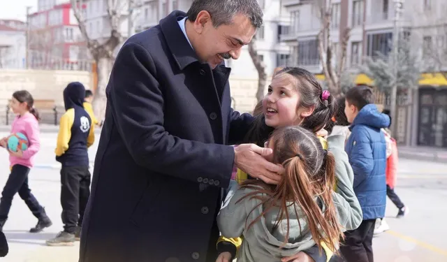 Bakan Tekin'den 11 Ekim Dünya Kız Çocukları Günü mesajı