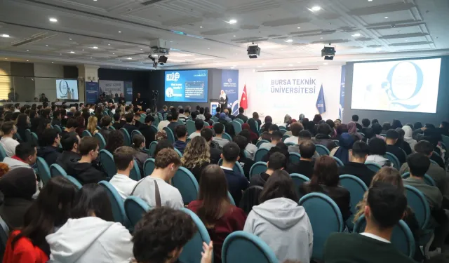 BTÜ'nün konuğu Lauren Booth: Kimlik bu dünyadaki en değerli varlığınızdır