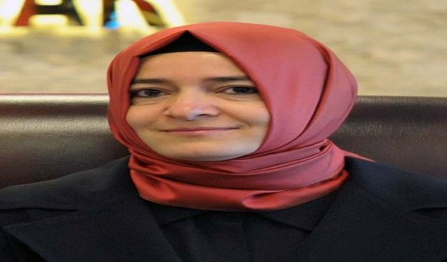 Fatma Betül Sayan Kaya, AK Parti’den ihraç edildi!