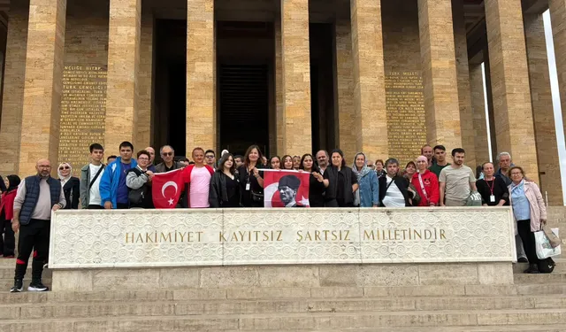 Mudanya ve Nilüfer'den Anıtkabir'e anlamlı ziyaret... Sevgi engel tanımadı