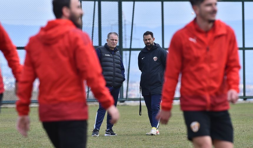 İnegölspor  Arnavutköy Belediyespor maçına hazırlanıyor