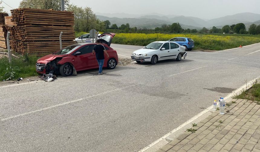 Ahmet Türkel çevre yolunda korkutan kaza