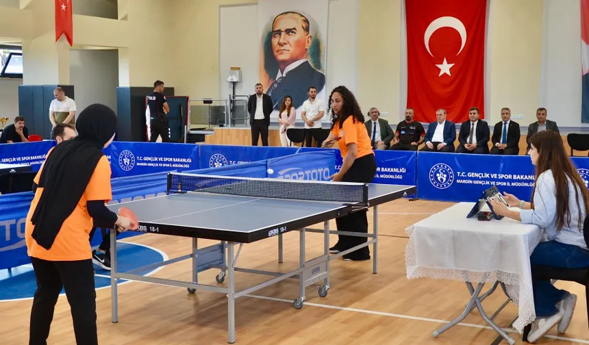 Mardin Midyat'ta masa tenisinde ödüller sahibini buldu