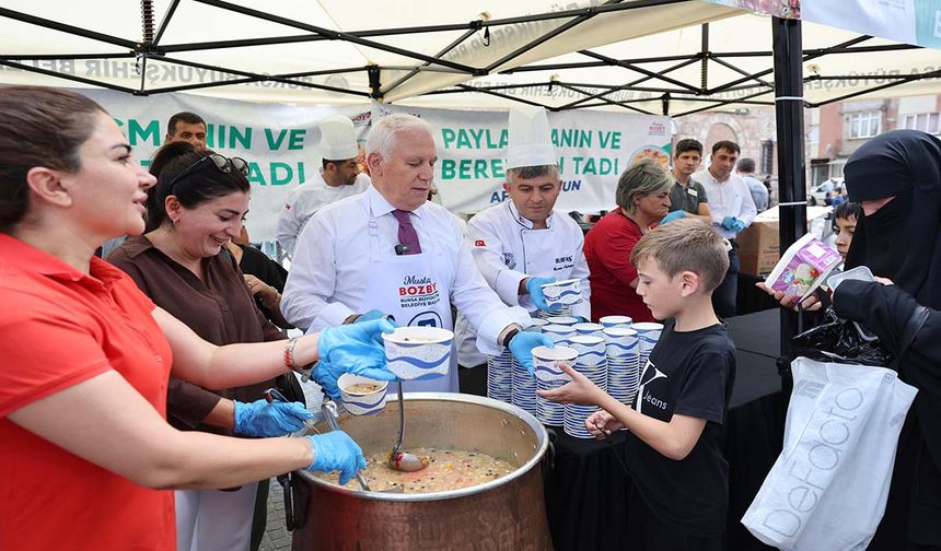 Büyükşehir aşure geleneğini sürdürüyor