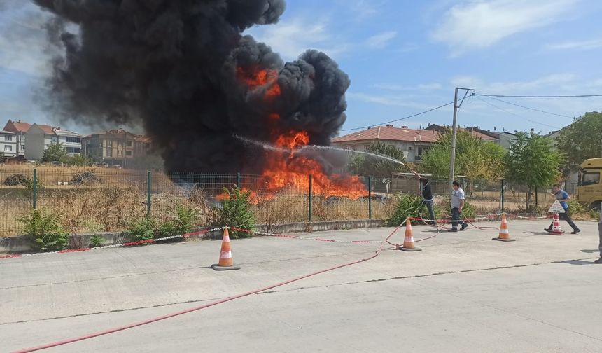İnegöl huzur mahallesinde korkutan yangın!