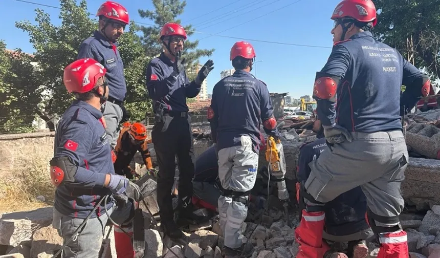 3 ili kapsam deprem tatbikatı!