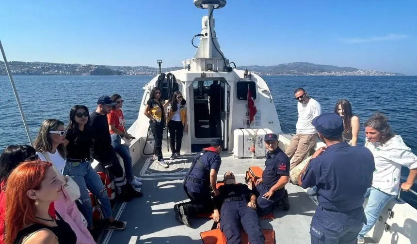 Mudanya sahili açıklarında tıbbi tahliye eğitimi