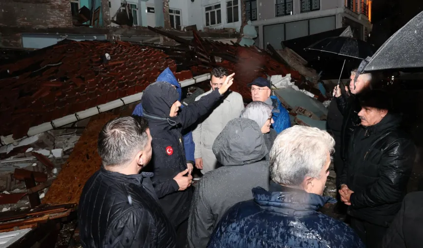 6,1'lik deprem sonrasında Bakan Yerlikaya sahada