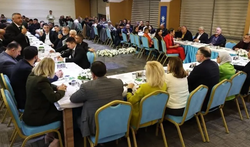 'Bir Sofrada İlle de Roman' programı İzmir'de gerçekleşti