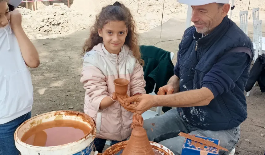 Bursa'da minik kaşifler İznik'te tarih ve kültürle buluştu