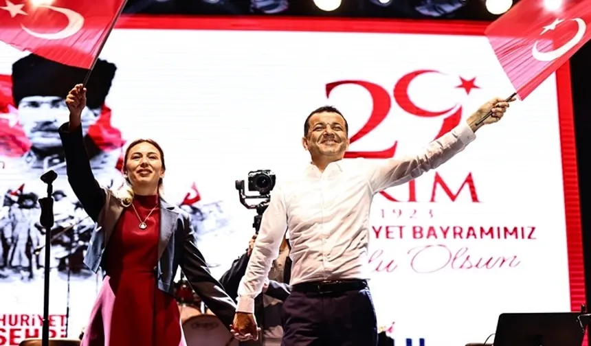 Cumhuriyet coşkusu Denizli'yi sardı