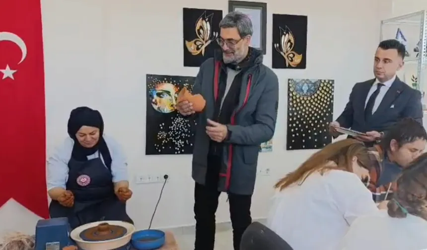 Sanatçı Uğur Işılak'tan Erzurum'da 'engelsiz' ziyaret